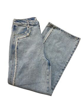 NWT VERY JEAN True Blues Wide Leg Fringe Jeans 31 Light Wash Denim VJP90036